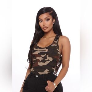 Tank top in camo print size XL